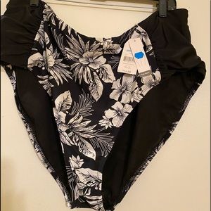 Plus size swim bottom